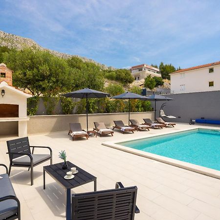 Luxury Apartment Lorena - Private Heated Pool - イェセニツェ エクステリア 写真