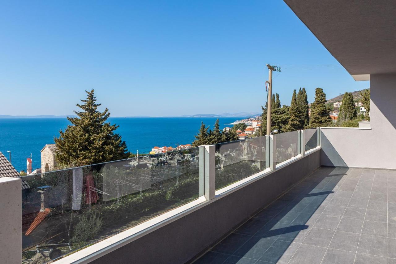 Luxury Apartment Lorena - Private Heated Pool - イェセニツェ エクステリア 写真