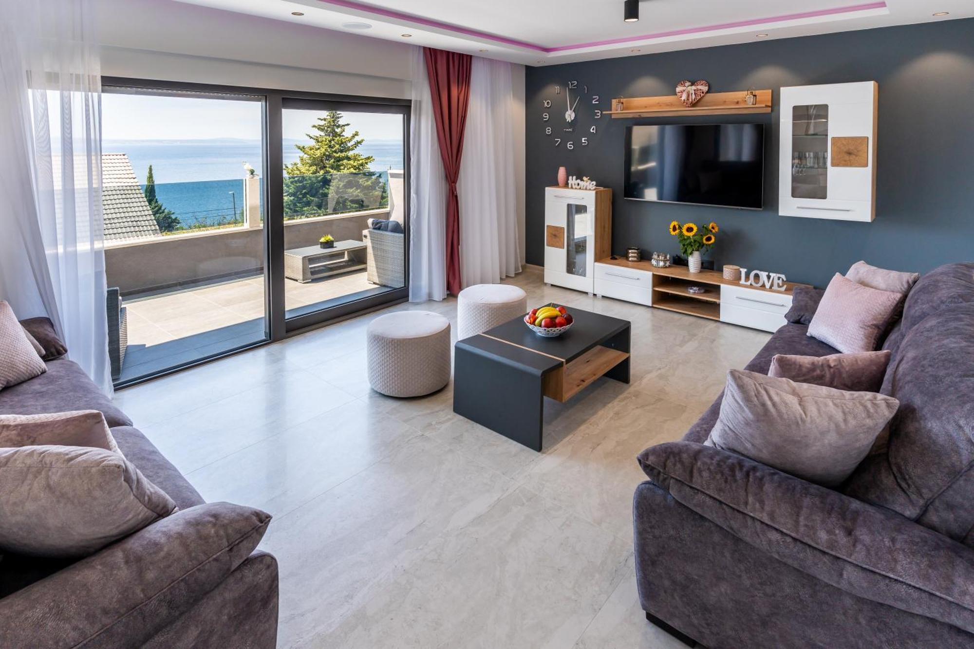 Luxury Apartment Lorena - Private Heated Pool - イェセニツェ エクステリア 写真